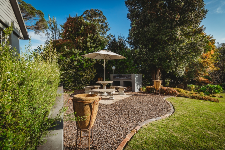 6 Bedroom Property for Sale in Heatherlands Western Cape